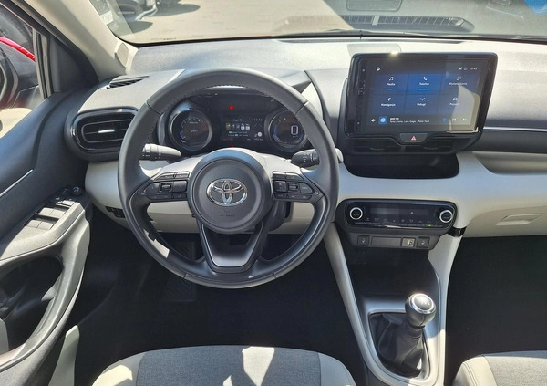 Toyota Yaris cena 89900 przebieg: 2000, rok produkcji 2023 z Olsztynek małe 211